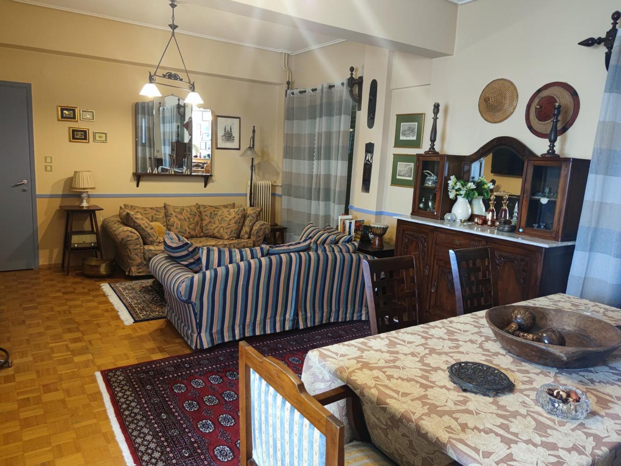 Classic Apartment In Kalamata Esterno foto